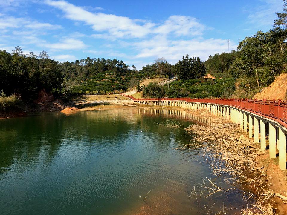 潭湖风景区