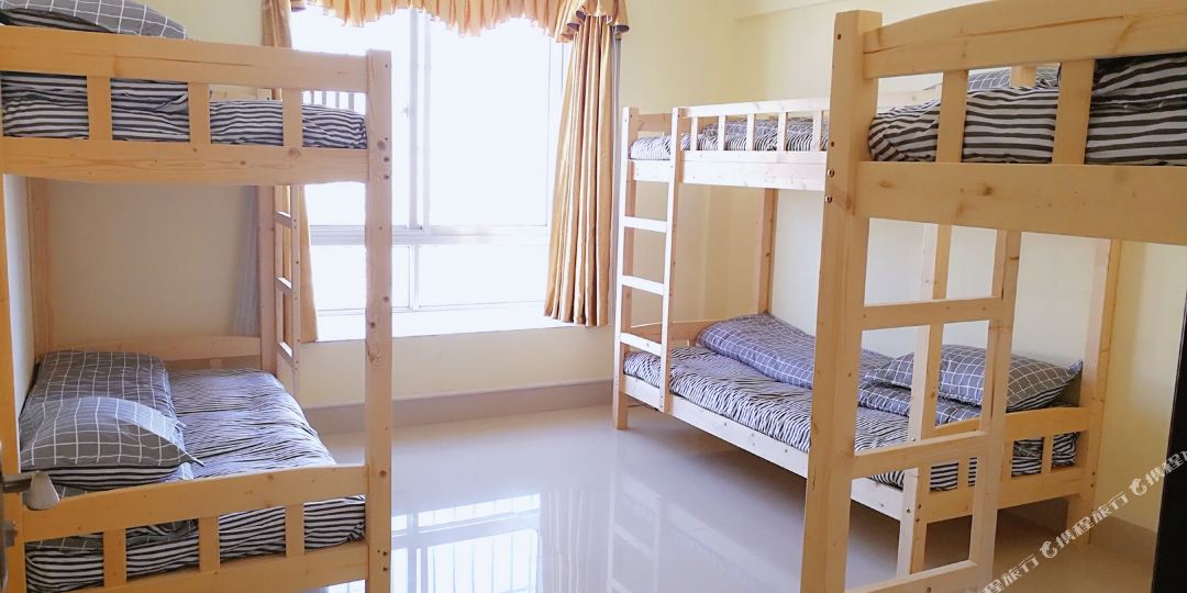 伴归青旅(南宁火车站地铁站店)