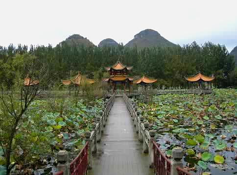 招堤风景区十里荷花三号亭