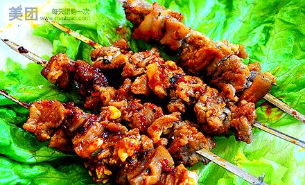 龙江何福记麻辣烫(霞曼街店)