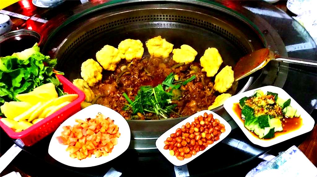 四川正宗川府柴火鸡(三板桥店)