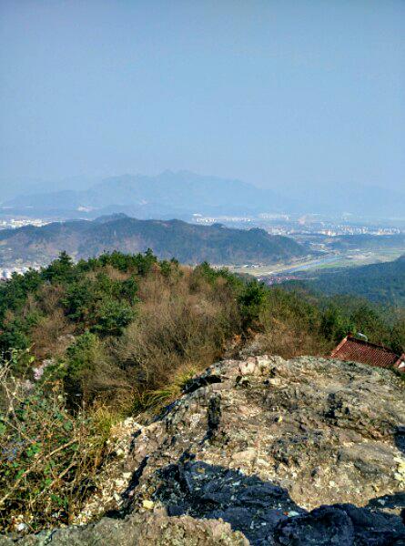 地址(位置,怎么去,怎么走):  浙江省金华市义乌市龙山寺(310省道南)