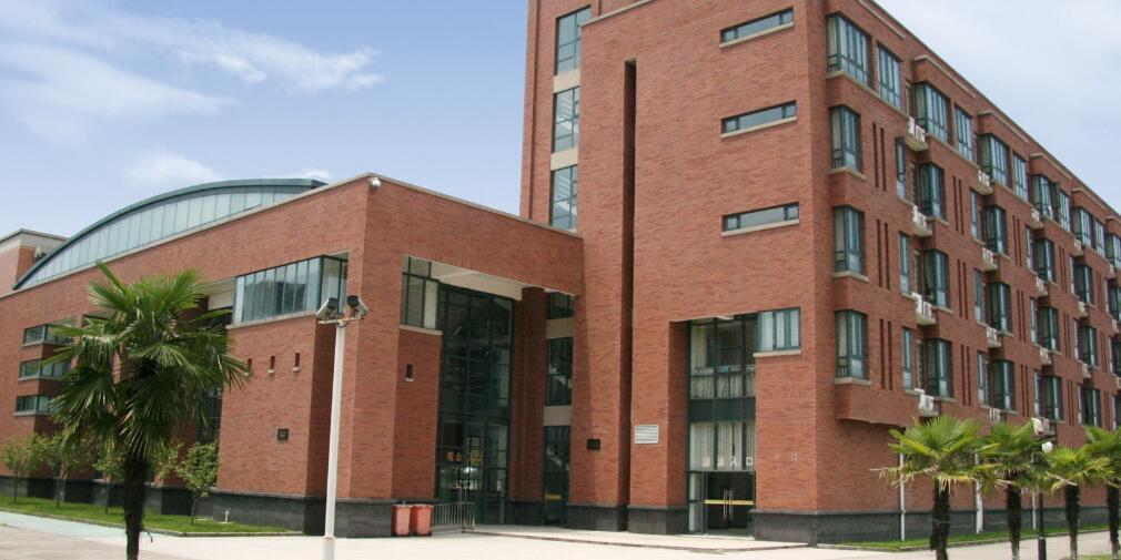 郑州商贸旅游职业学院