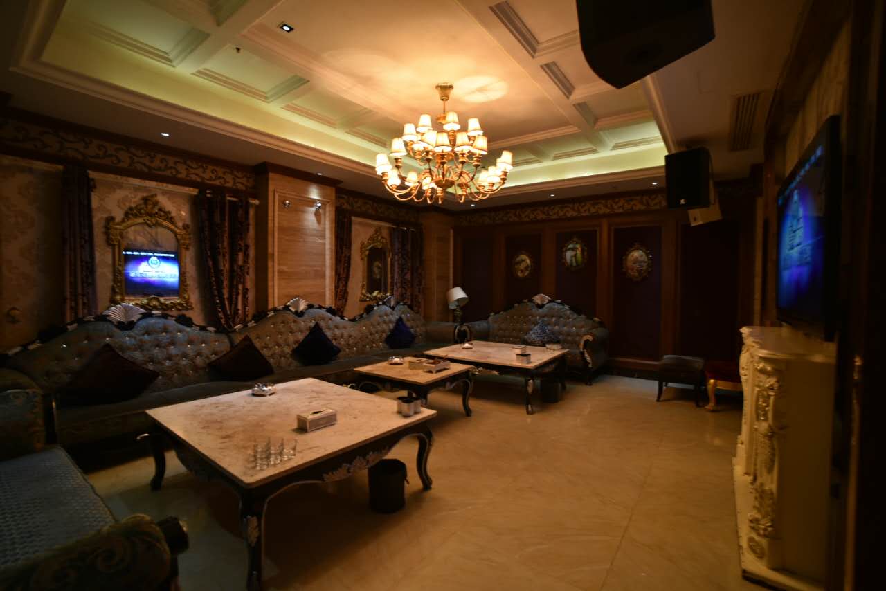 福建省宁德市福鼎市海口路宏利商住楼一楼(帝国大酒店旁)  标签: ktv