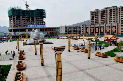 甘肃省武威市天祝藏族自治县华藏广场(团结路西60米)