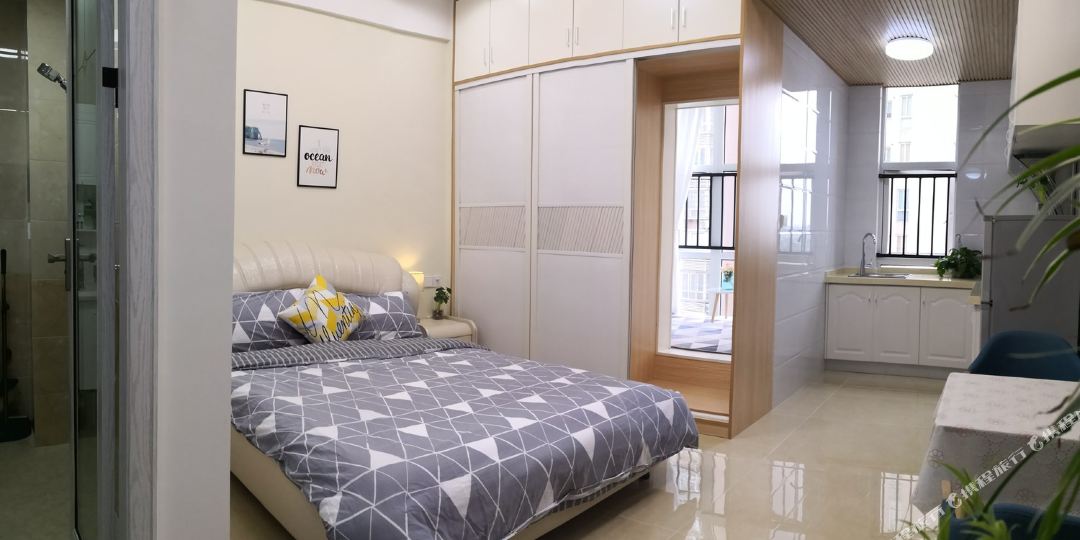 黔东南黔东南君临小住公寓