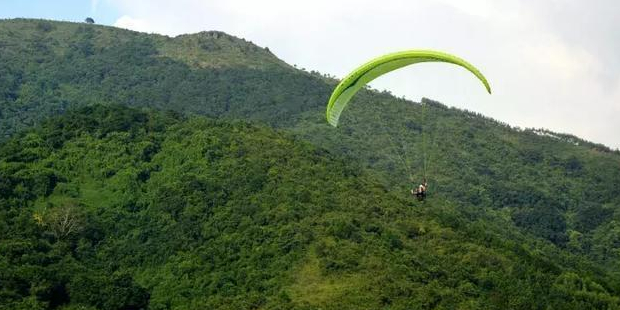 望海岭国际滑翔伞基地