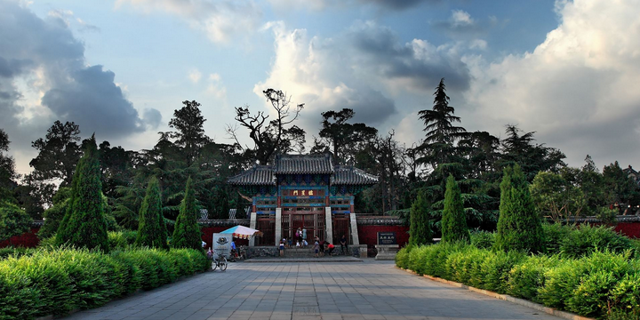 邹城市标签: 寺庙 旅游景点 名胜古迹 4a风景区  孟府孟庙共多少人