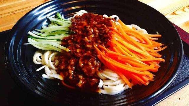 亿人亿面(同正大道店)