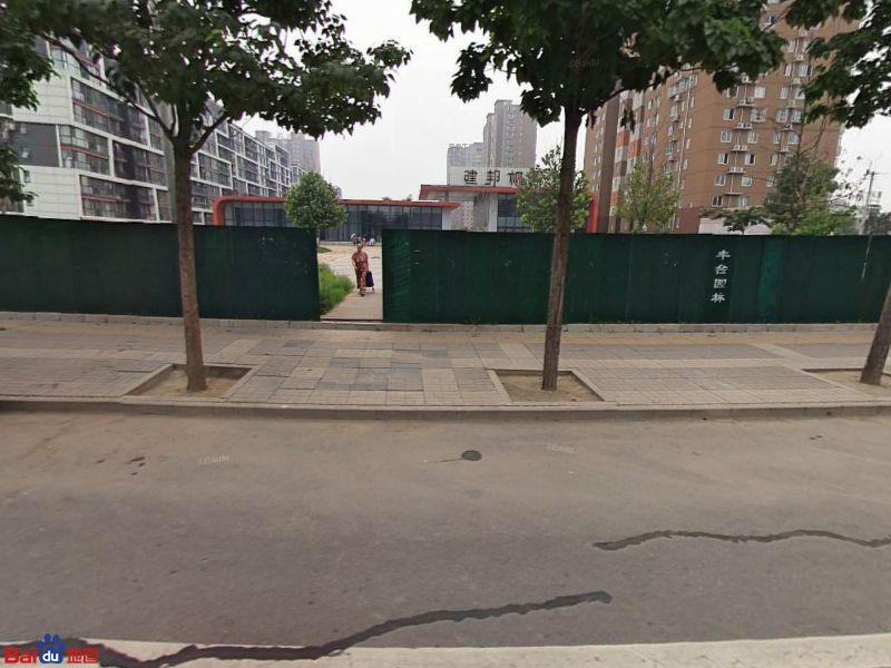 北京市丰台区大瓦窑北路与小屯路交叉口南200米北京市丰台区卢沟桥乡综合执法队附近