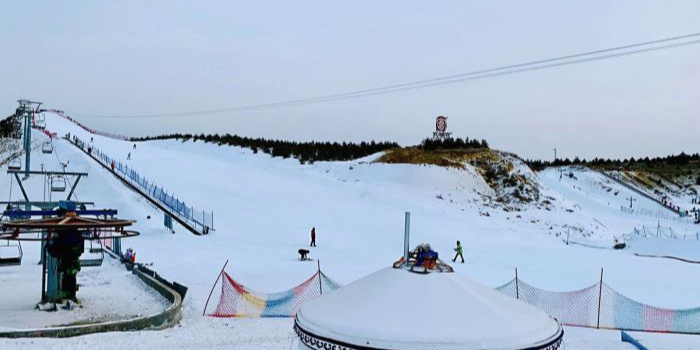 酒城宫国际滑雪场