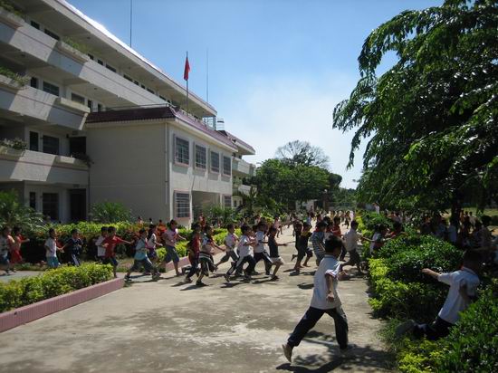 八一总场中心小学