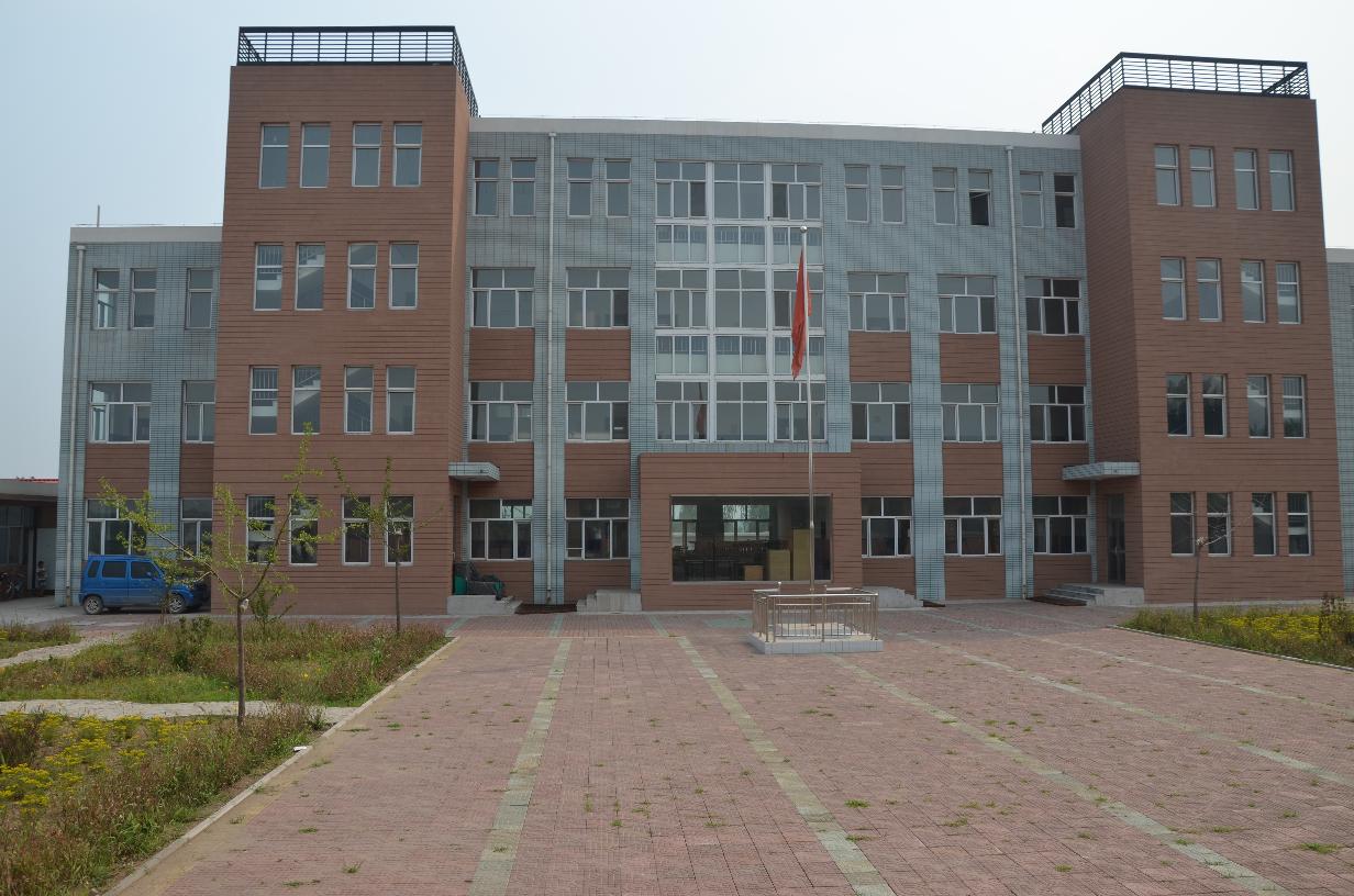 迁安市夏官营镇花庄完全小学