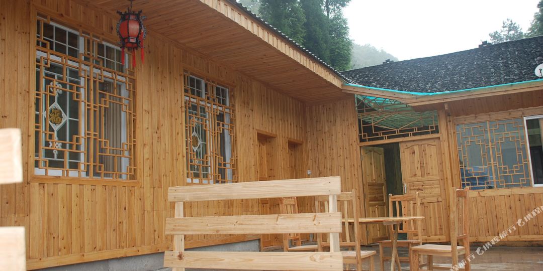 木子国隽青年旅舍(张家界天子山店)