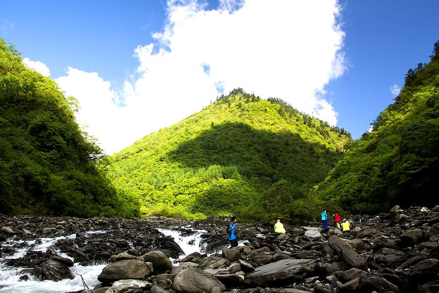 插岐山水