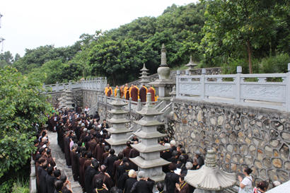 大佛寺佛世山庄