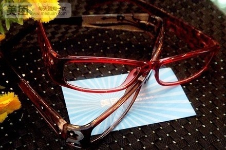 光大眼镜(光明苑小区2号院西北)