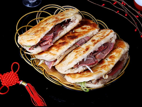 客来香驴肉火烧