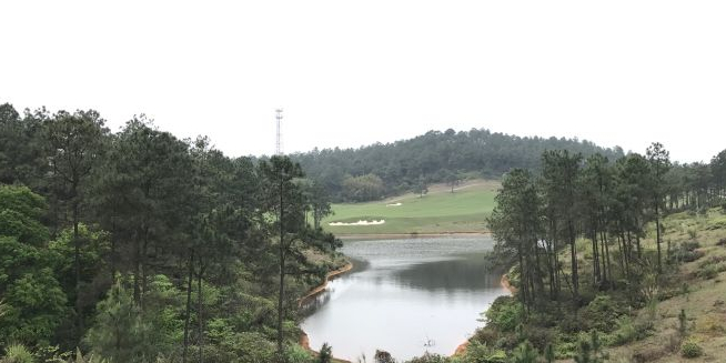 鹤山高尔夫俱乐部