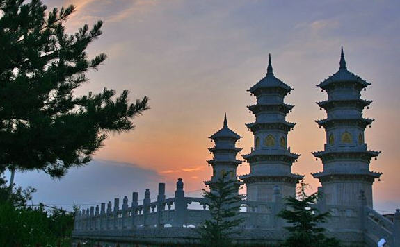 东湖白马寺