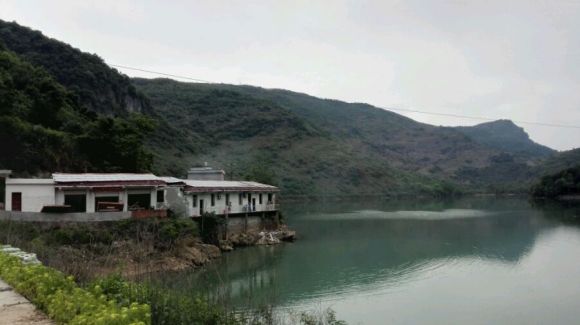 咸宁市咸安区桂花镇鸣泉村