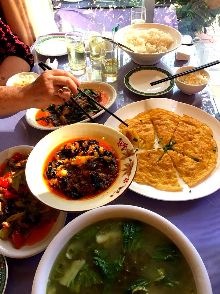 西昌彝族餐厅图片