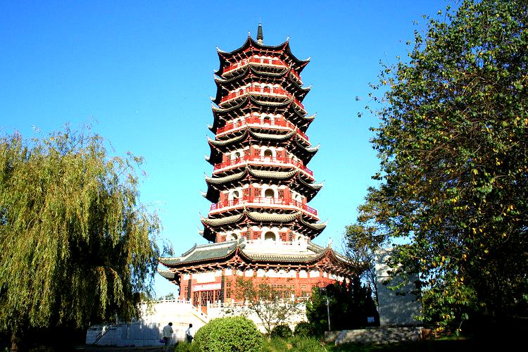 昙花寺瑞应塔