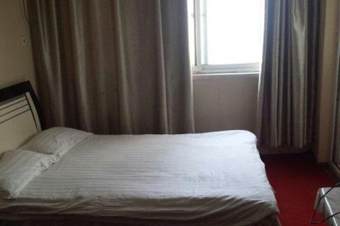 白金公寓(郑州人民公园地铁站店)