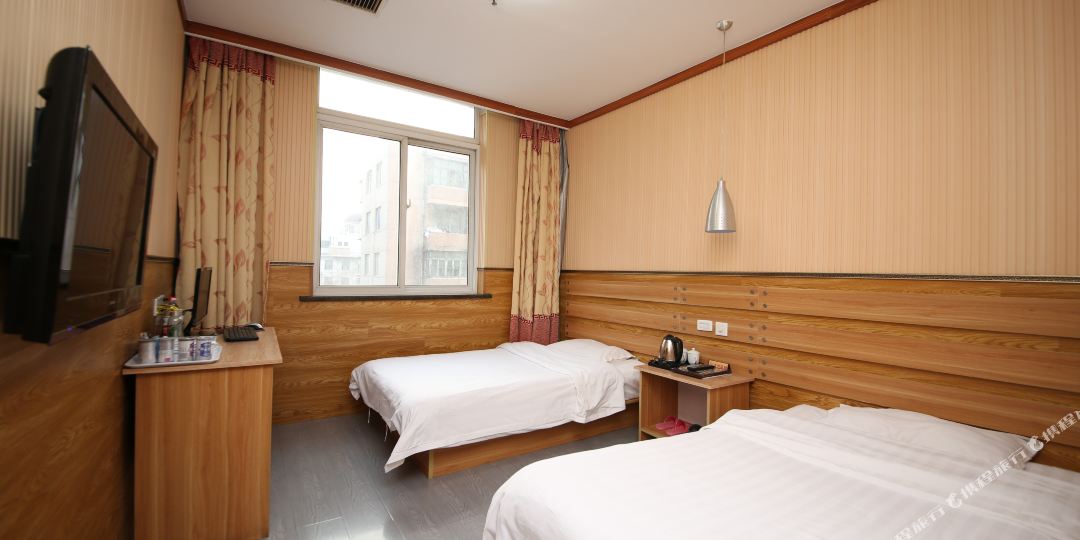 华驿酒店(鞍山客运站店)(鞍山客运站店)