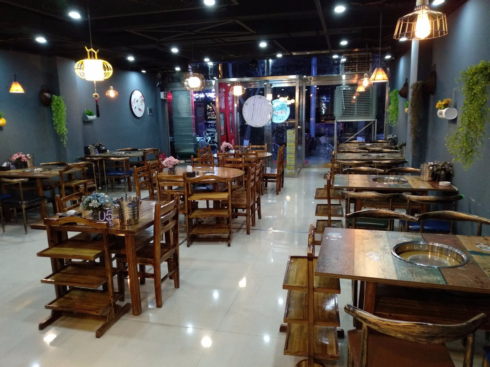 灌县老妈砂锅串串(和谐小区店)