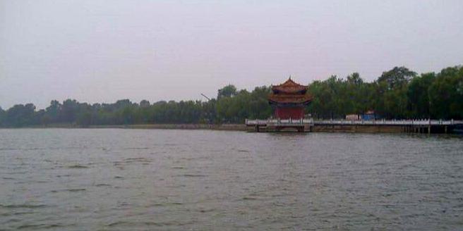 麒麟湖风景区