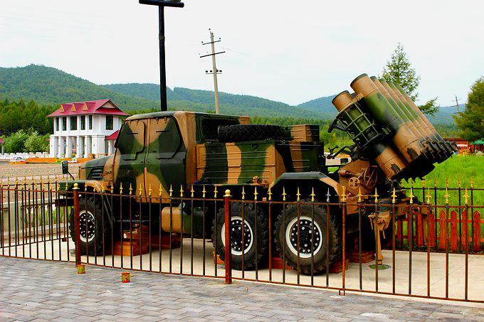 布苏里北疆军事文化旅游区