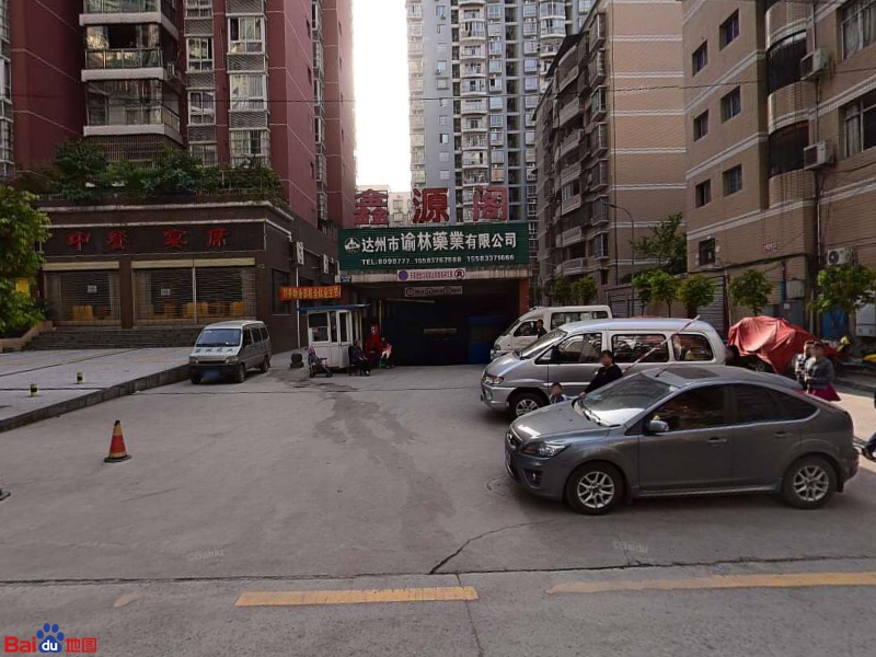 鑫源阁停车场-出入口