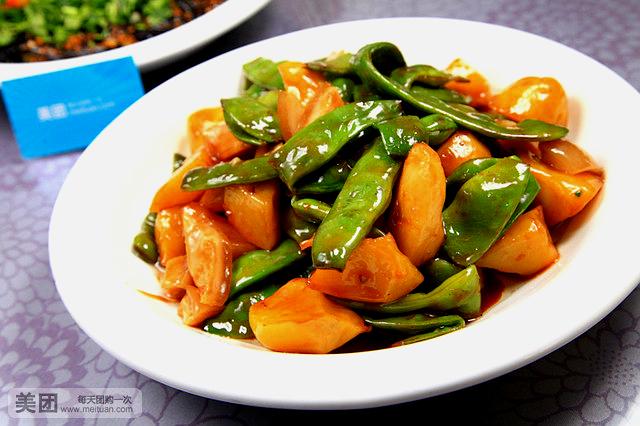黑土情东北民俗餐厅(八里庄店)