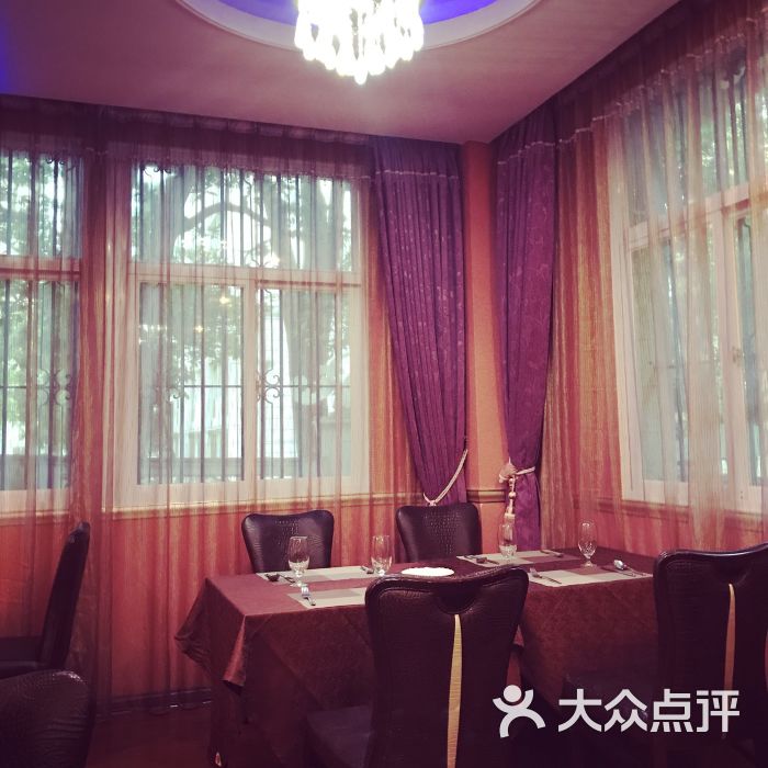 逸夫楼西餐厅