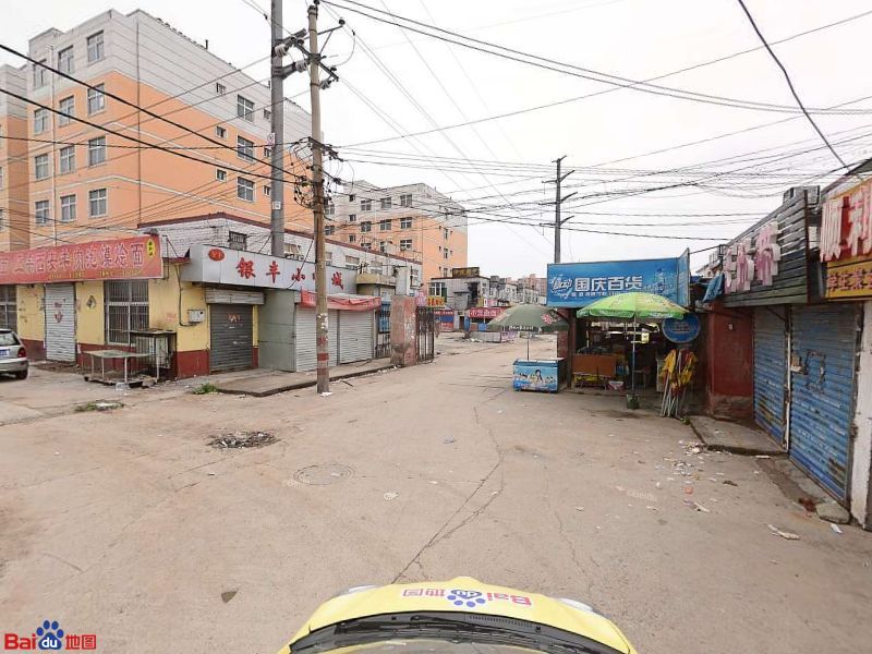 大手牵小手真暖心!高新分局民警帮助失踪男孩找到家人