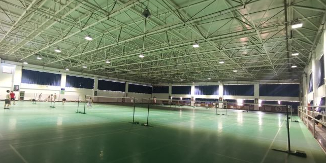 西安体育学院羽毛球乒乓球篮求馆