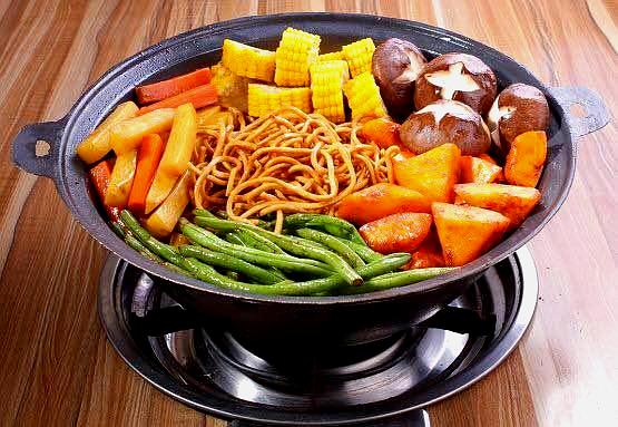 来一锅铁锅门面(西宾路店)