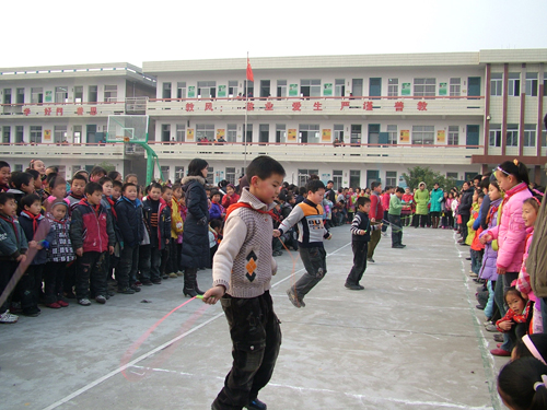 江西省萍乡市湘东区大路里小学(陈广线南)