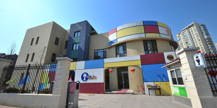 崂山区金钥匙幼儿园霄岭路