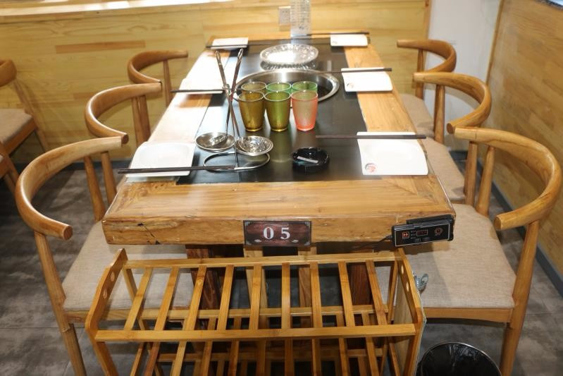 奇白石大虾(西华店)