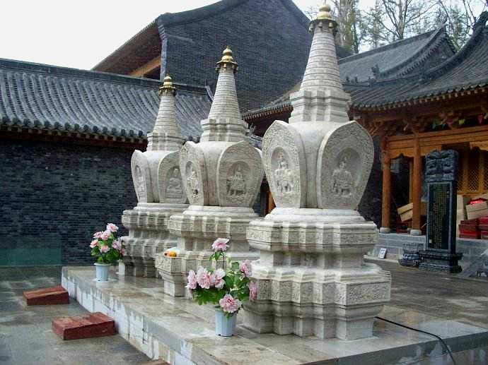 三塔寺