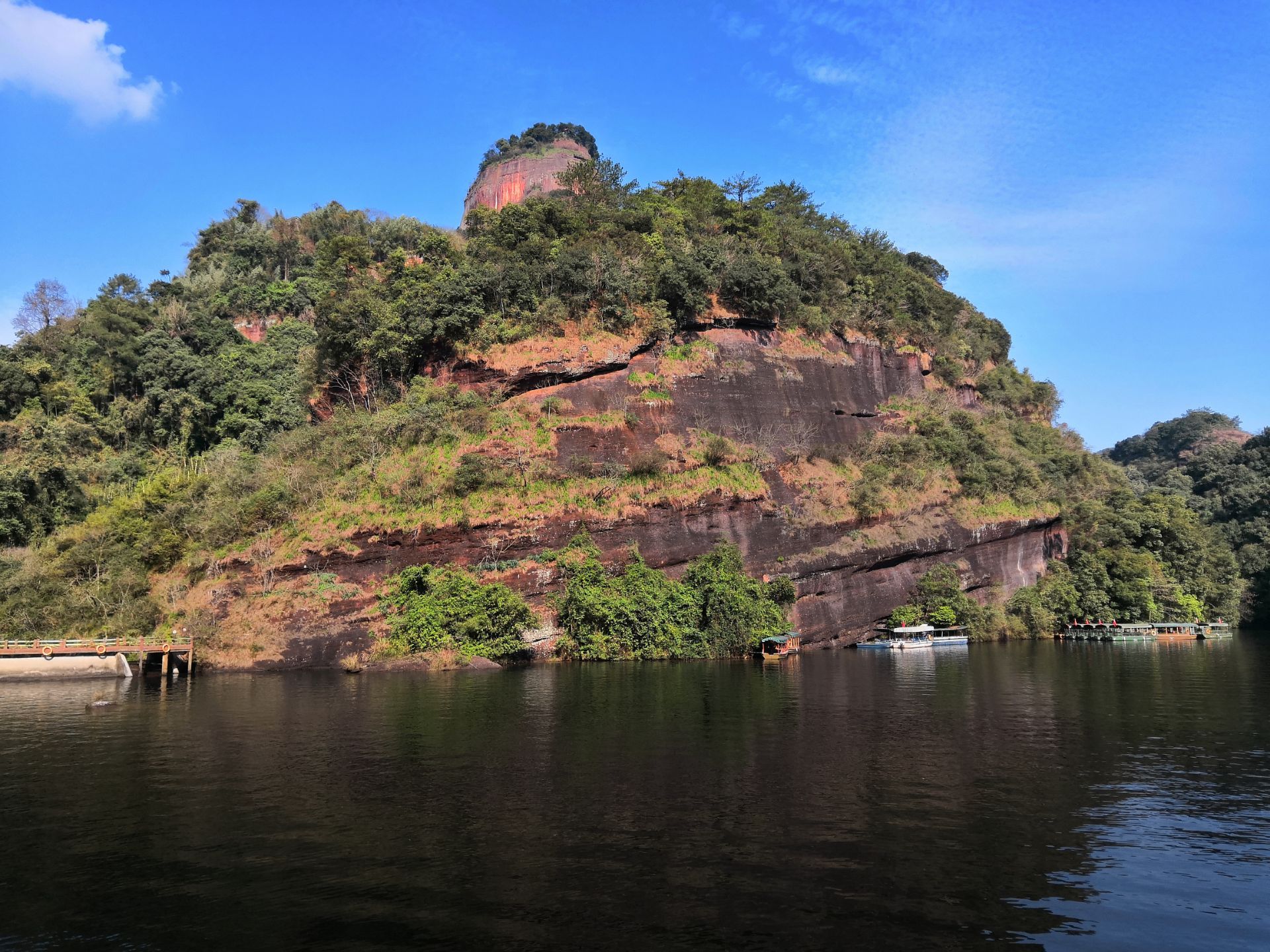 翔龙湖卧龙岗游览区