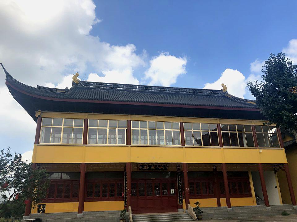 钓鱼墩寺停车场-出入口