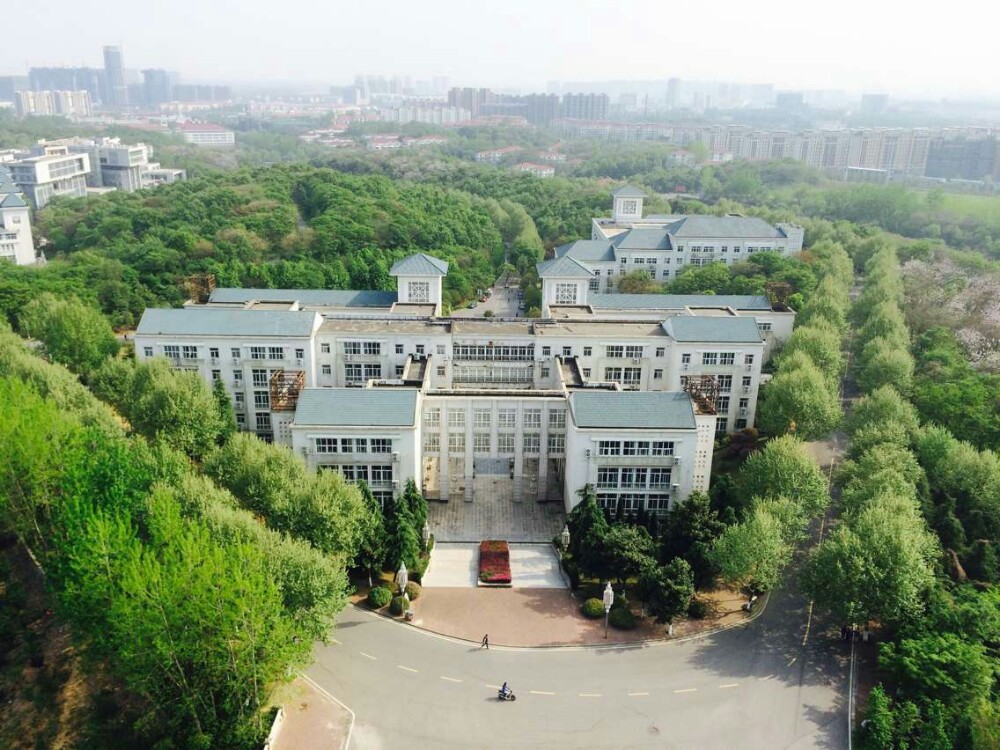 地址(位置,怎么去,怎么走):  江苏省南京市浦口区南京工业大学浦口