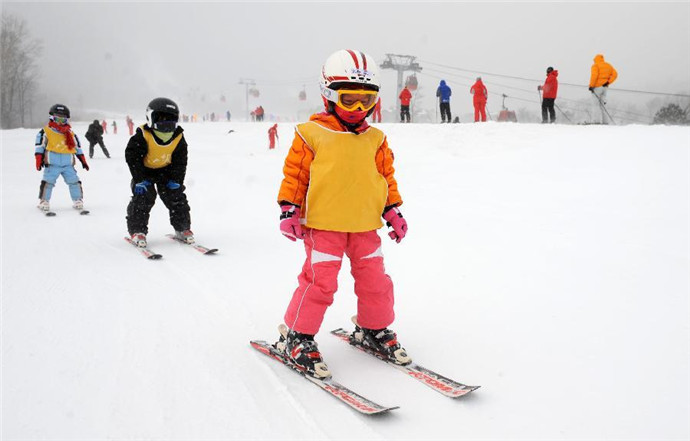 五龙山滑雪场