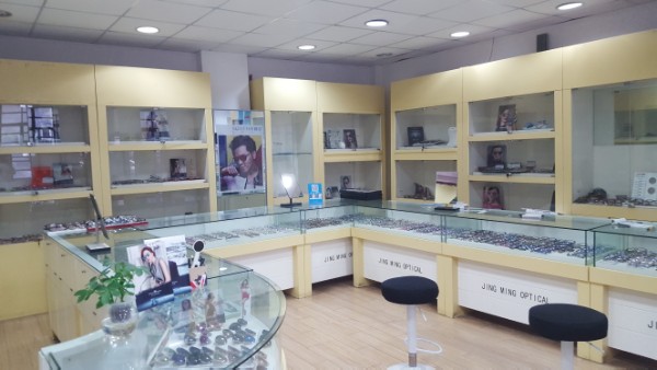 精明眼睛(平价店)