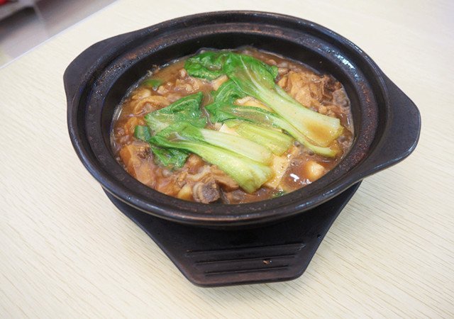 碗留香黄焖鸡米饭(高富路店)