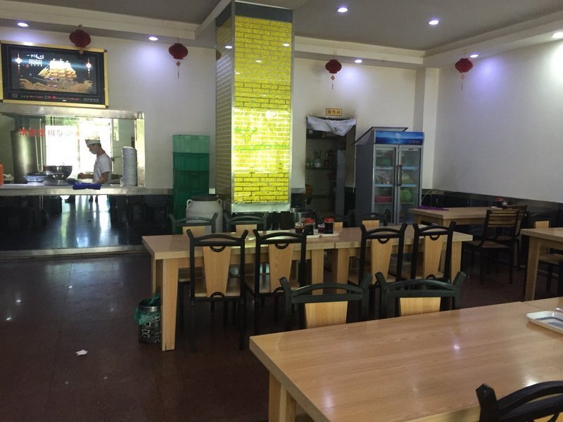 王中王牛肉拉面(长城医院自营店)