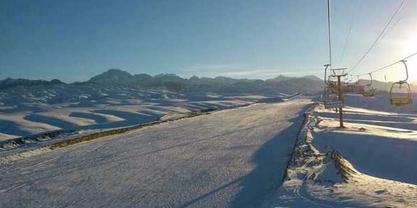 冰峰滑雪场